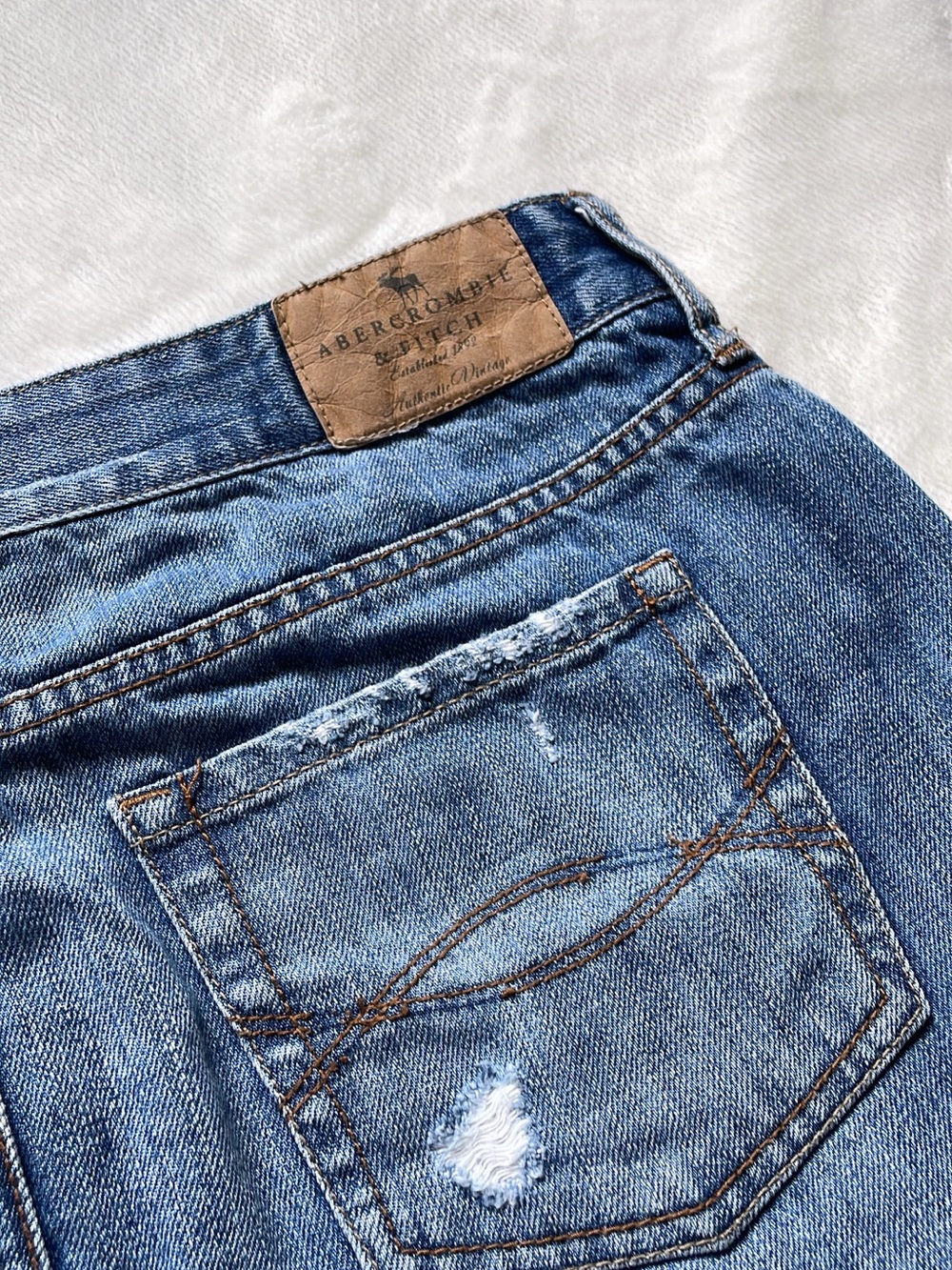 Abercrombie & Fitch Distressed Denim
Mini Skirt | Size 8 - Picture 6 of 7